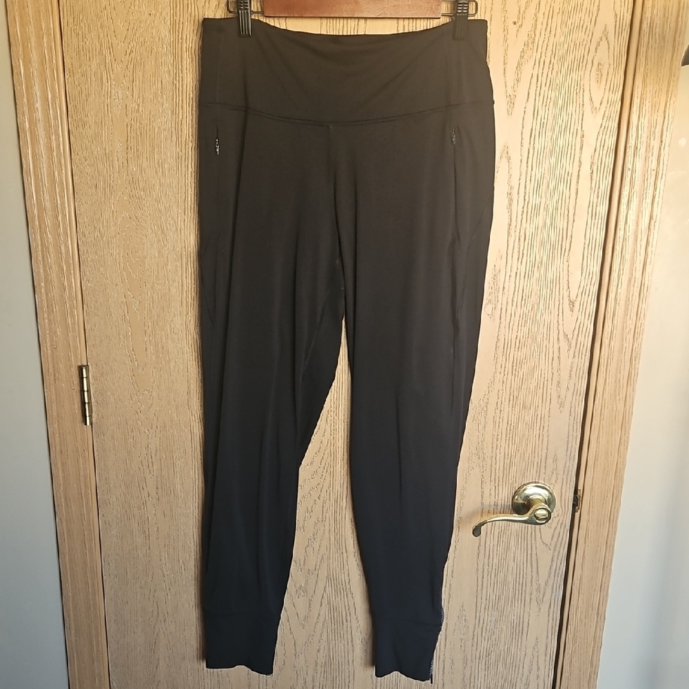 Lululemon Women's Black Jogger